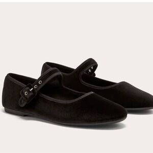 NEW Everlane Black Velvet The Day Buckle Mary Jane in Size 6